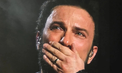 Tarkan'dan yürek burkan şarkı | “Dönmüyor Giden” annesine mi yazıldı?