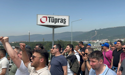 Aliağa'da TÜPRAŞ işçileri sefalet zammını kabul etmeyerek yürüdü