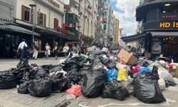 İzmir’de grev krizi: Kordon ve Alsancak çöp içinde