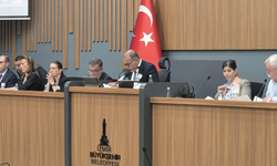 İzmir Büyükşehir Meclisi'nde Ferdi Zeyrek anıldı