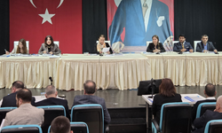 Konak Meclisi'nde İmamoğlu'na özgürlük çağrısı