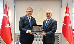Başkan Cemil Tugay'dan Bakan Uraloğlu'na kritik ziyaret