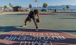 İzmir’de spora erişim artıyor: Ücretsiz spor istasyonlarına bir yenisi daha eklendi