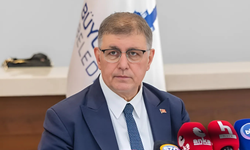 Cemil Tugay: Üzüntüyle izliyorum