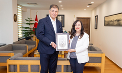 Cemil Tugay, KKTC İzmir Başkonsolosu Ayşen Volkan İnanıroğlu’nu ağırladı