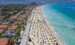 Tatilcilerin gözdesi Çeşme’de yoğun ilgi