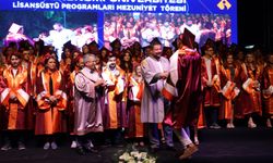 İEÜ’den yüksek lisans ve doktora burs müjdesi