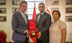 Hüsnü Bozkurt’tan Başkan Eşki’ye ziyaret