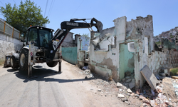Konak’ta metruk yapılara geçit yok