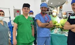 Karaciğerinde 90 santimetrelik dev kist çıkarıldı