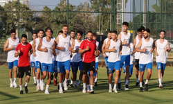 Menemen FK’da sezon belirsizlikle açıldı