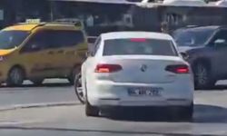 Trafikte riskli dönüş Gaziemir'de tehlike yarattı