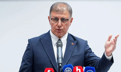 Cemil Tugay: "Parti değiştirmek aileyi değiştirmek gibidir"