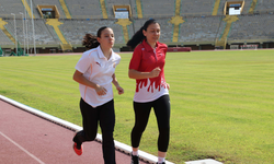 Akademisyen anne, kızıyla yarışlara hazırlanıyor