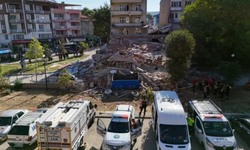 Depremde yıkılan binanın müteahhidi gözaltında