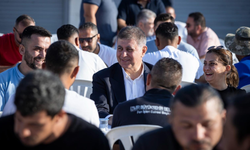 Cemil Tugay'ın işçilerle samimi buluşması