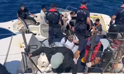 İzmir’de 46 düzensiz göçmen yakalandı, 16 göçmen kurtarıldı
