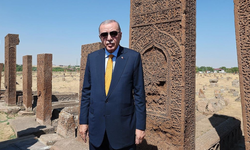 Cumhurbaşkanı Erdoğan’dan Ahlat’ta tarihi ziyaret