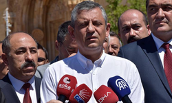Özgür Özel'den İzmir basını vurgusu: Aksine davrananlar noktasında tavizsiziz