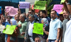 Pazarcılardan Kınay’a tepki: Karabağlar Belediyesi mahkemelik oldu