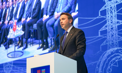 Bayraktar: Türkiye ve Azerbaycan küresel enerji arzında güvenilir ortak