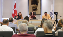 Çeşme’de yeni meclis yılı barış ve adalet temasıyla açıldı