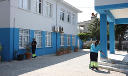 Çeşme Belediyesi’nden yeni eğitim-öğretim yılı öncesi okullarda büyük temizlik