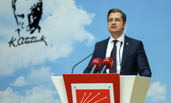 CHP’li Deniz Yücel: AK Parti Türkiye’sinde basın can çekişiyor, halk doğru bilgiye ulaşamıyor