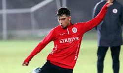 Antalyaspor’un 16’lık yıldızı Kayseri maçında parladı