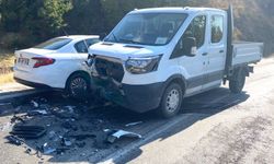 Ödemiş’te kamyonet ile otomobil çarpıştı: 6 yaralı