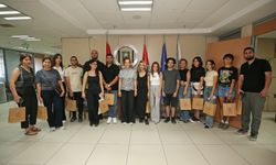 Karşıyaka’nın filizleri dayanışmayla büyüyor: 214 öğrenciye burs desteği