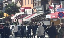 Çeşme’de midyeciye silahlı saldırı esnasında banka güvenlik görevlisi yaralandı