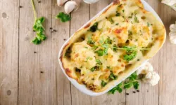 Kış sofralarına sıcacık lezzet: Fırında peynirli karnabahar