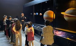 650 çocuk hayallerini Çiğli’de uzaya taşıdı: Uzay Kampüsü’nde renkli buluşma