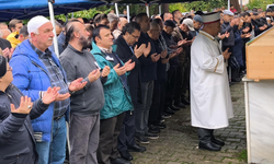 Evinde ölü bulunan iş insanı son yolculuğuna uğurlandı