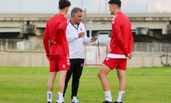 Basatemür’den camiaya mesaj: “Karşıyaka armasını sahada kim taşısa fark etmez”