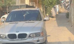 Bayraklı’da sokak işgali isyanı: Araçlar günlerce kaldırılmıyor!