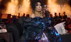 Bülent Ersoy’a özel ilgi! Yemek yedirildiği anlar gündem oldu