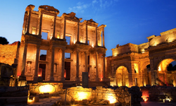 Başkan Sengel’den Efes Ziyaretçi Karşılama Projesi’ne tepki: İnsanlık mirasının kalbine beton dökülüyor