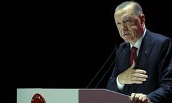 Erdoğan: Hakikatin ışığı karanlığı bastıramaz