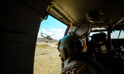 İzmir merkezli FETÖ operasyonu: 6 ilde eş zamanlı baskın, 18 gözaltı