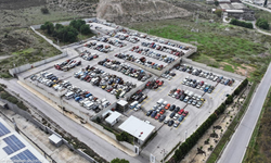 İzmir Büyükşehir Belediyesi'nden Türkiye'de bir ilk; hurda araç merkezi