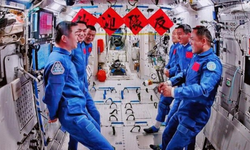 Çin’in Shenzhou-20 aracı dönüş yapamıyor