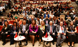 Suriye Cumhurbaşkanı Şara, ABD'li komutanlarla Şam’da basketbol oynadı