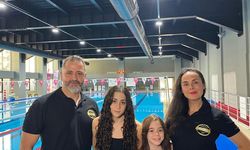 Babalarının izinden giden Jasmin ve Juliet yüzmede fırtına gibi