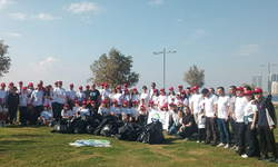 Karşıyaka'da kıyı temizliği yapıldı