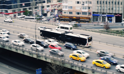 İzmir’in trafiği “mini İstanbul” olma yolunda