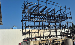 Ödemiş’te salça fabrasında çıkan yangın 1 saatte söndürüldü