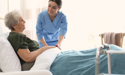 Yaşlı bakımında Türkiye'ye örnek adım İzmir'den