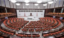 Öğrenci affı teklifi Meclis'te: İlişiği kesilen üniversite öğrencilerine geri dönüş yolu açılıyor